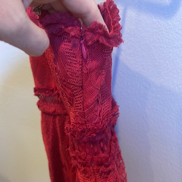 NWT Foxiedox Gloria lace mini dress in raspberry red - Picture 7 of 10